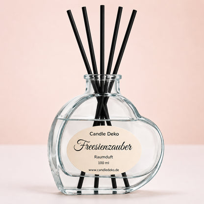 Raumduft Freesienzauber von CandleDeko – floraler Diffusor mit Duftstäbchen im Glas, 100 ml