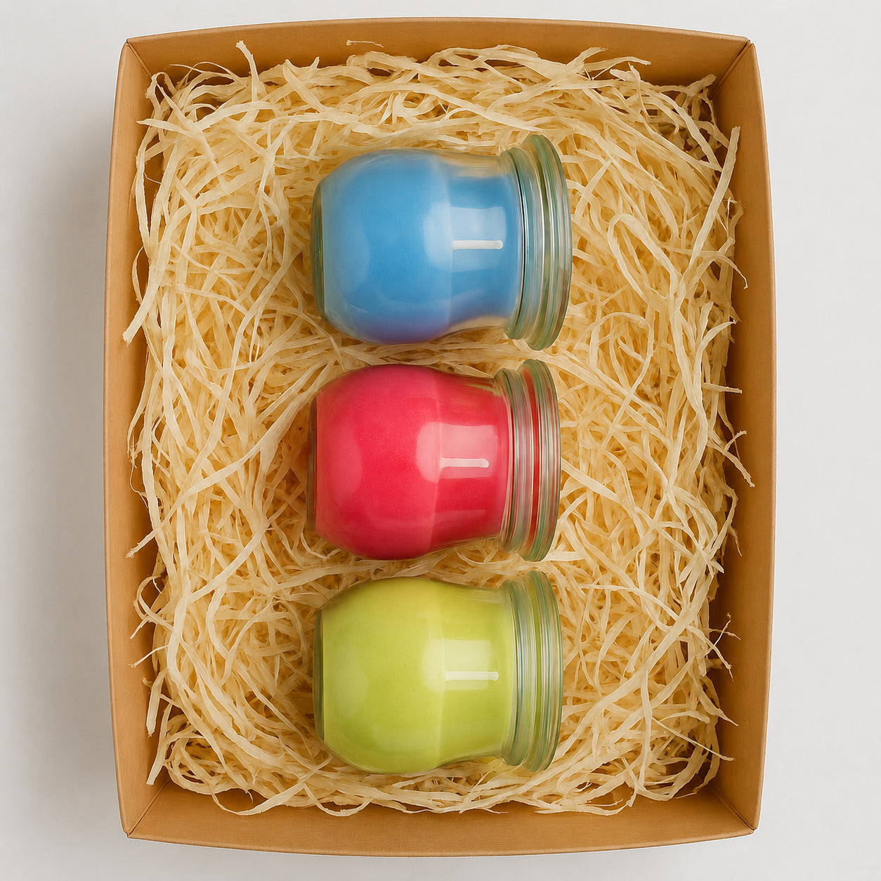 Mini-Duftkerzen-Set von CandleDeko in Geschenkbox mit Holzwolle – Meeresbrise, Blütenwiese und Erdbeer/Rhabarber